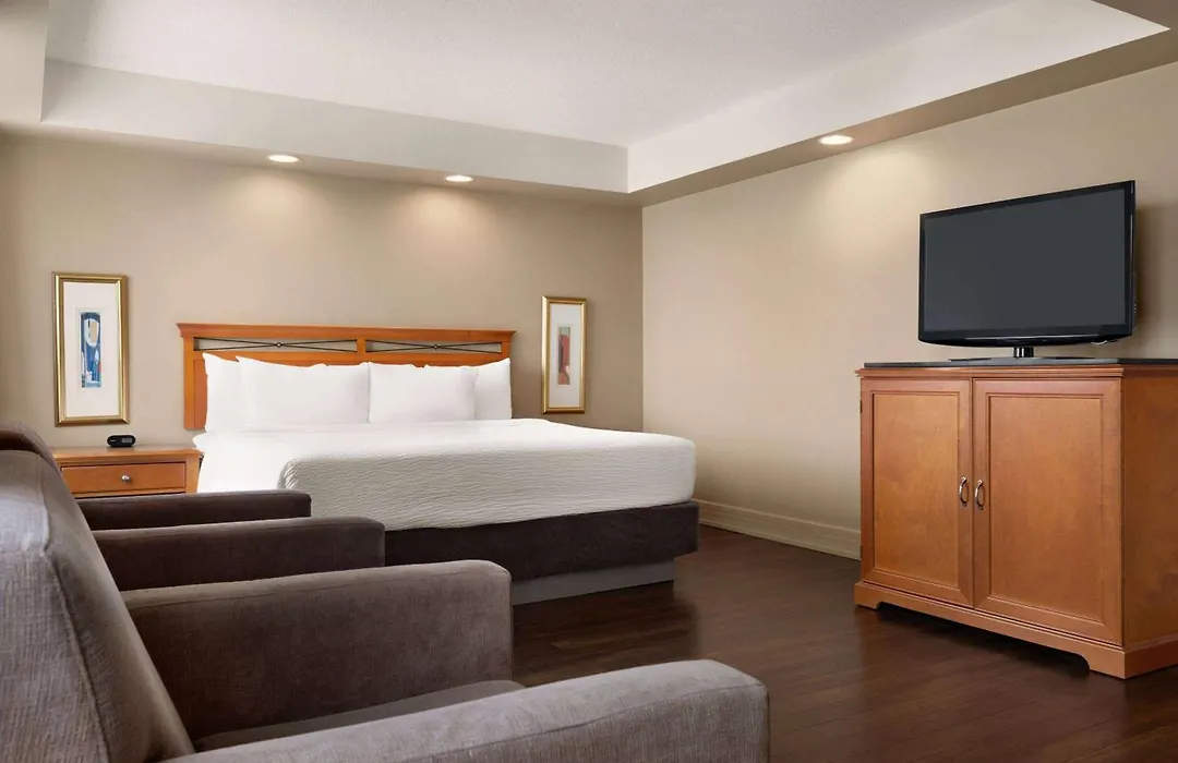 Grand Hotel & Conference Centre Calgary Airport, An Ascend Collection Hotel-1