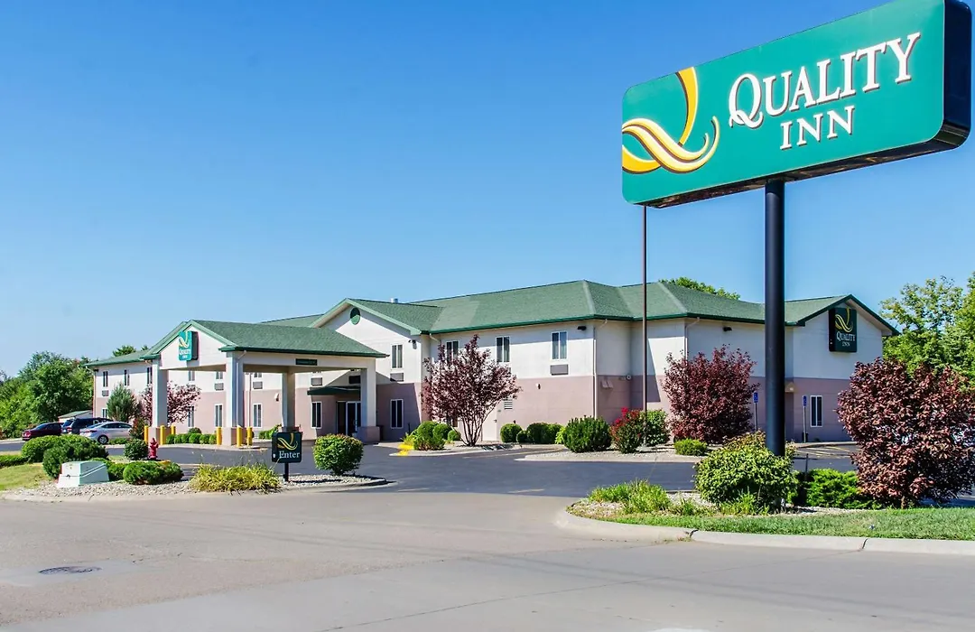 Quality Inn Junction City Near Fort Riley-1