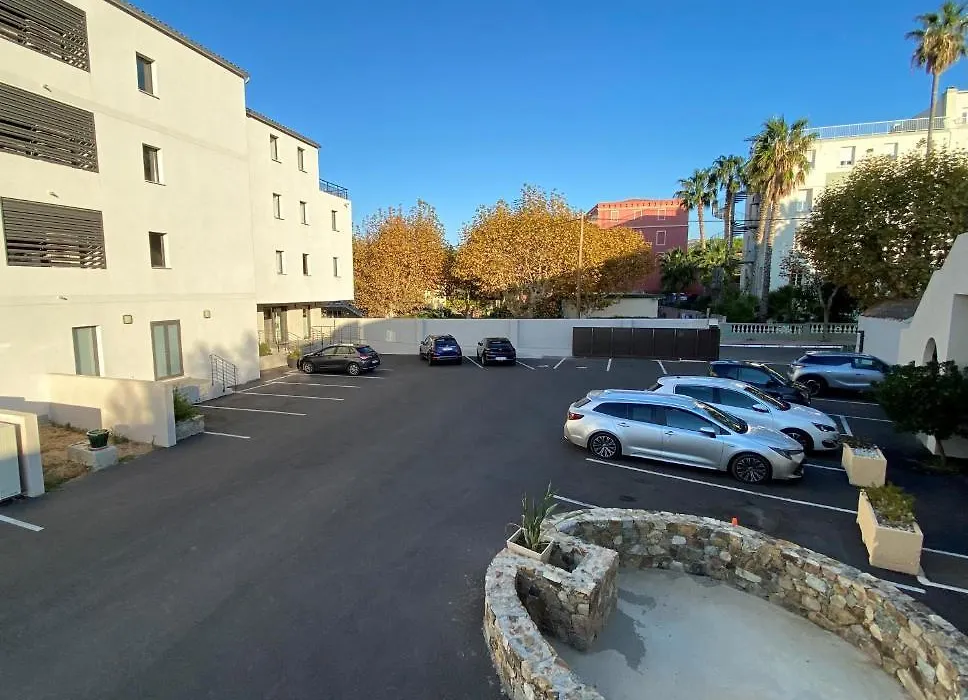 Hôtel L'Isula Marina-1