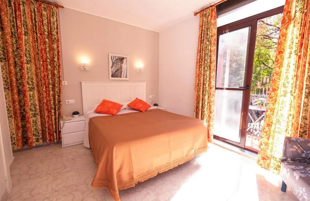 Hostal Ramos-1