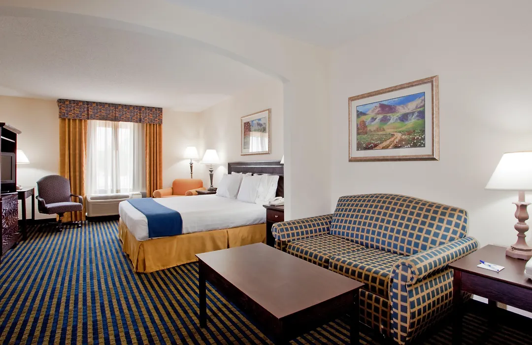 Holiday Inn Express & Suites Chesapeake By Ihg-1