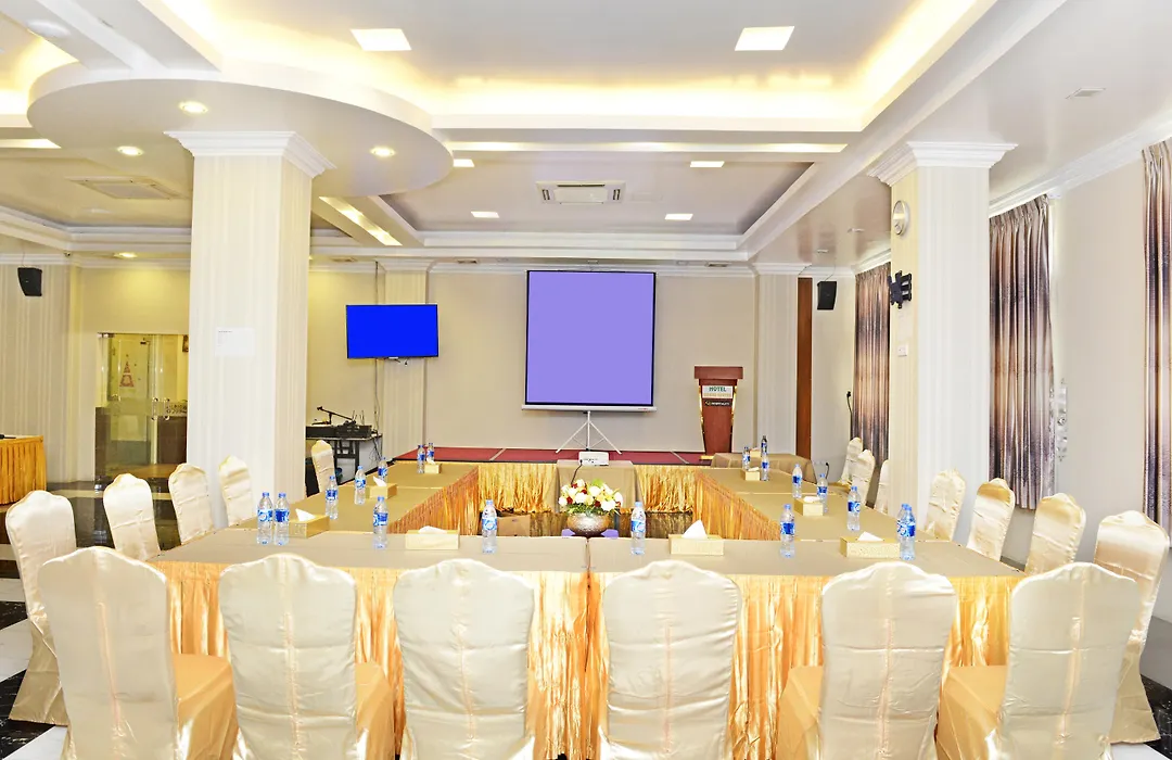 Hotel Grand United - Ahlone Branch-1