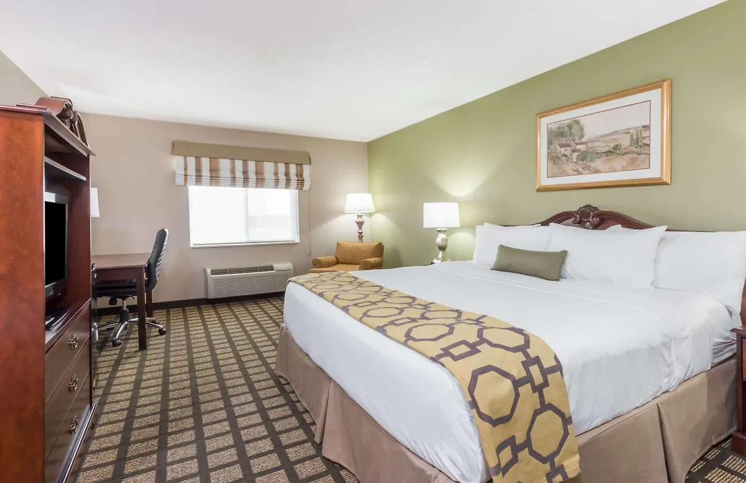 Baymont By Wyndham Fulton-1