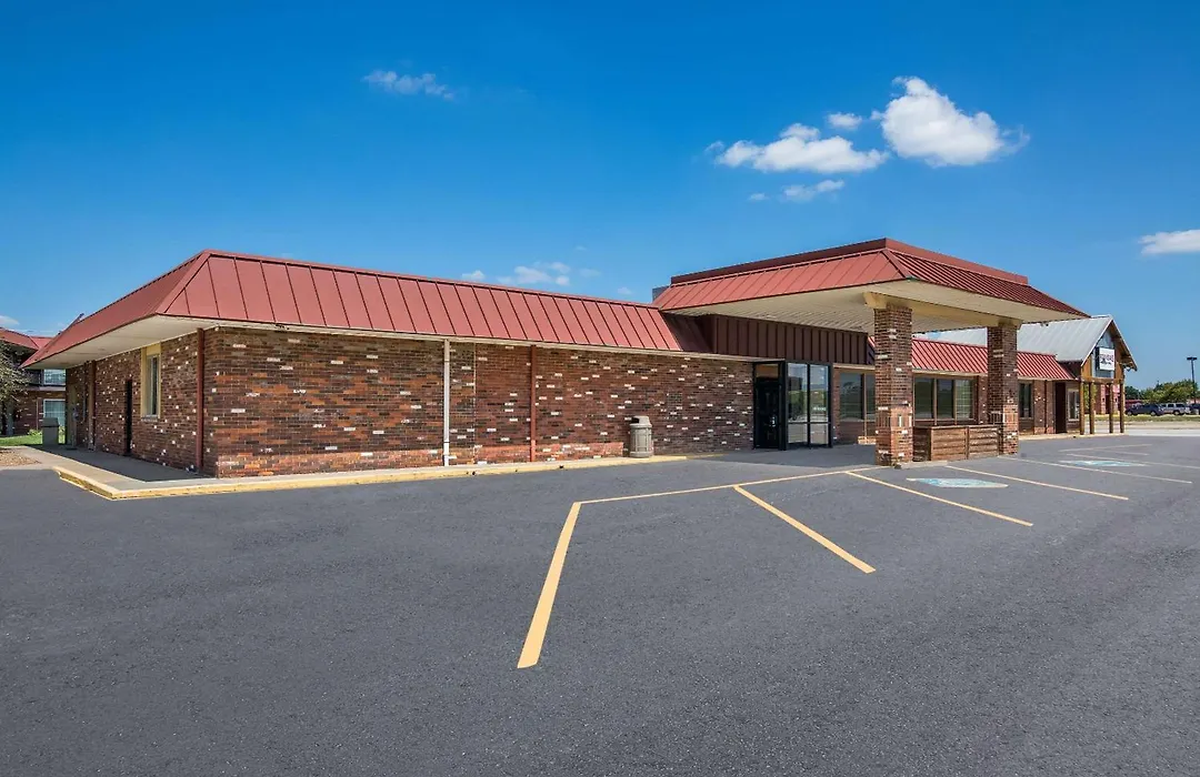 Rodeway Inn Mcpherson East-1