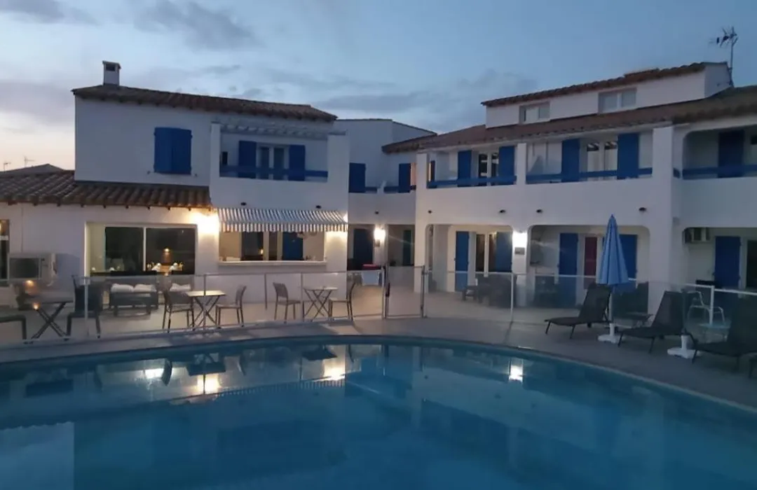 Hotel Le Bleu Marine-1
