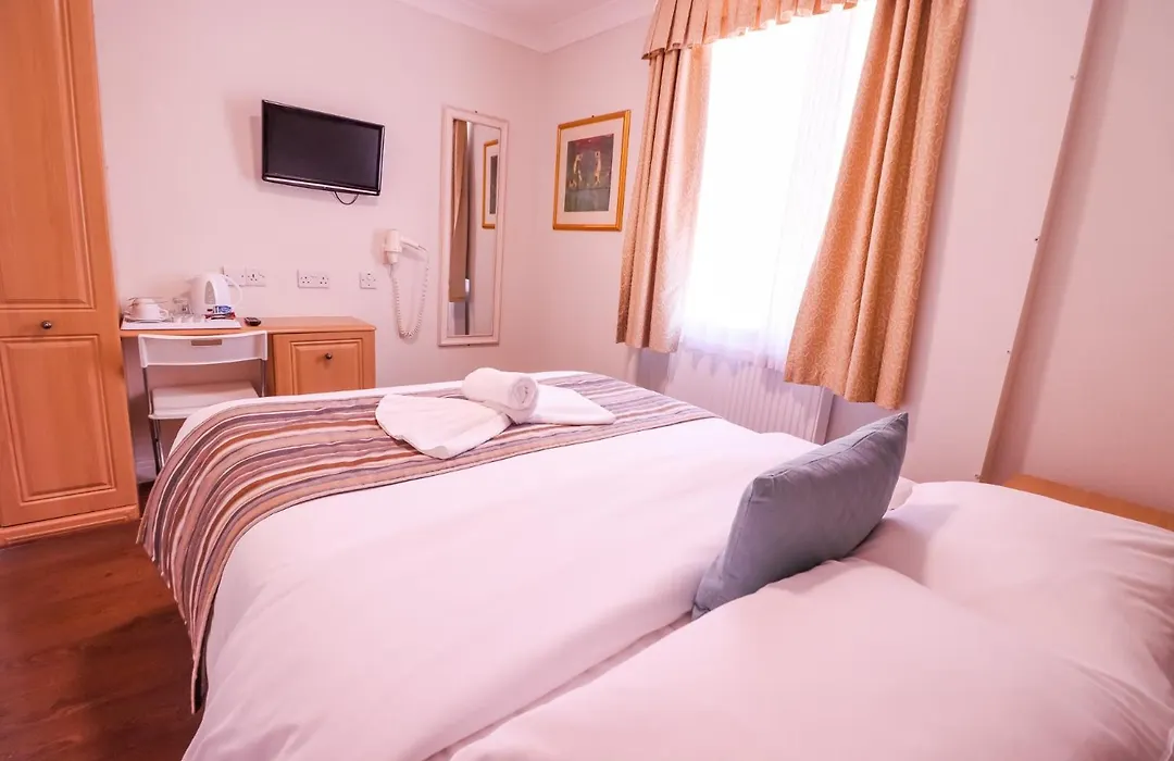 Fairway Hotel-1