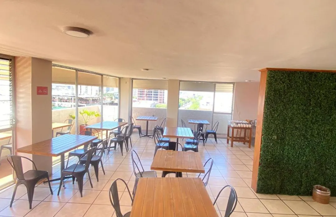 Hotel Flamingos-1