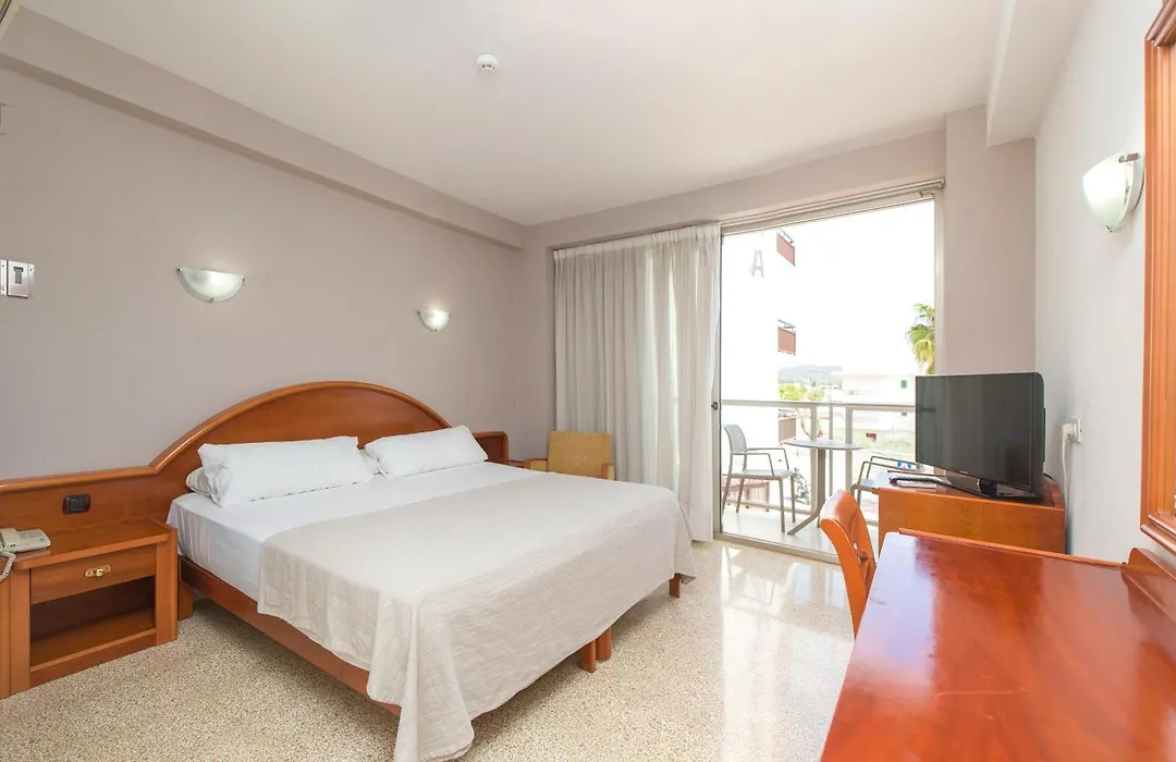 Hotel Marfil-1