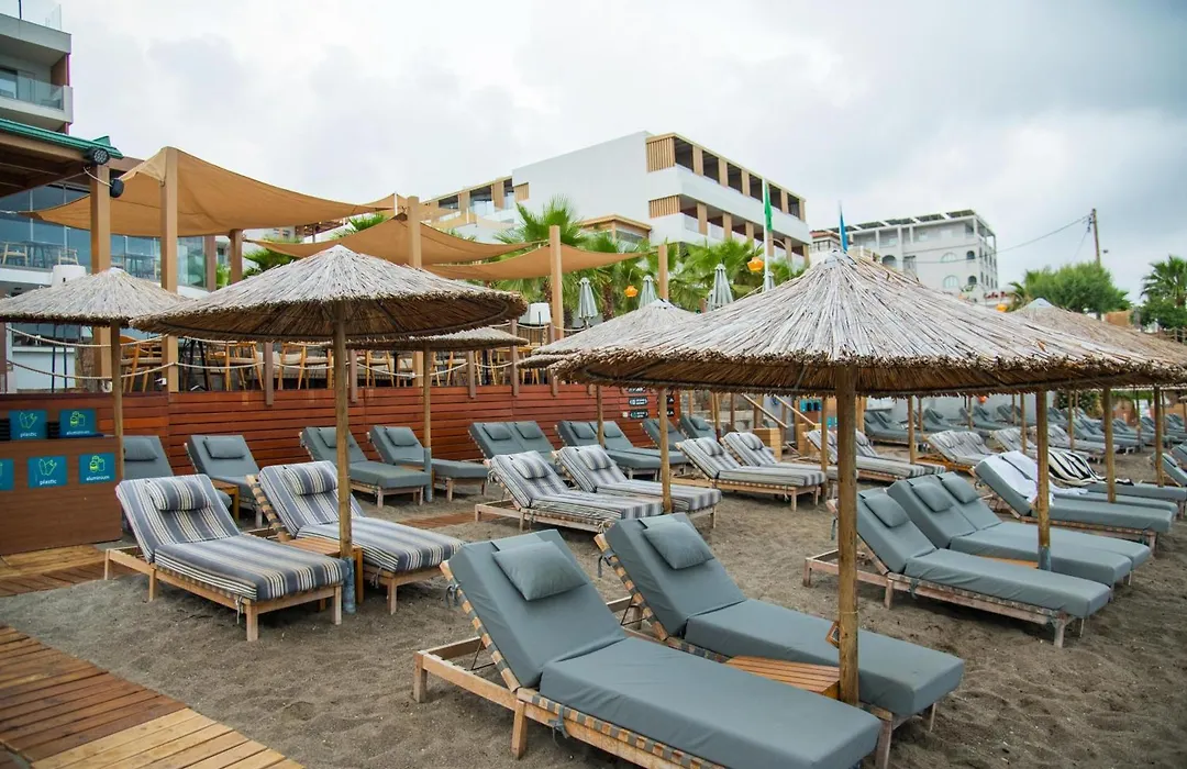 Akasha Beach Hotel & Spa-1