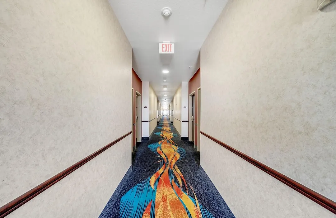 Clarion Inn & Suites Weatherford South-1