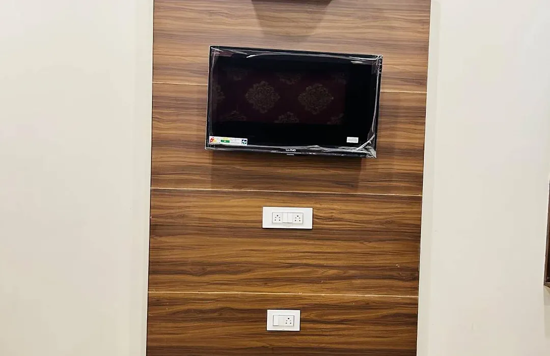 Hotel Woodlark Zirakpur Chandigarh !! Top Rated & Most Awarded Properties In Tricity !!-1