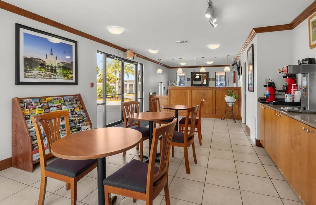 Express Inn & Suites Westwego-1
