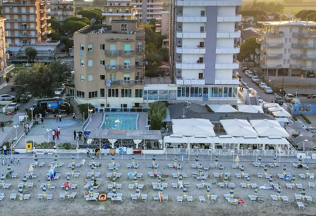 Bikini Tropicana Family Hotel-1