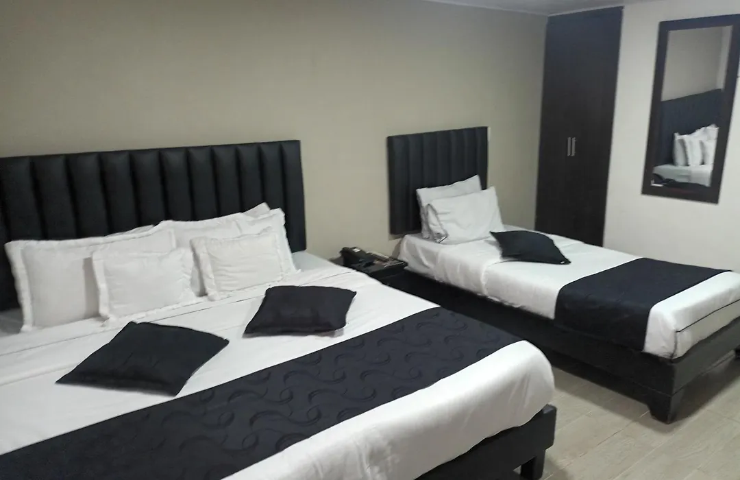 Hotel Santiago Plaza-1