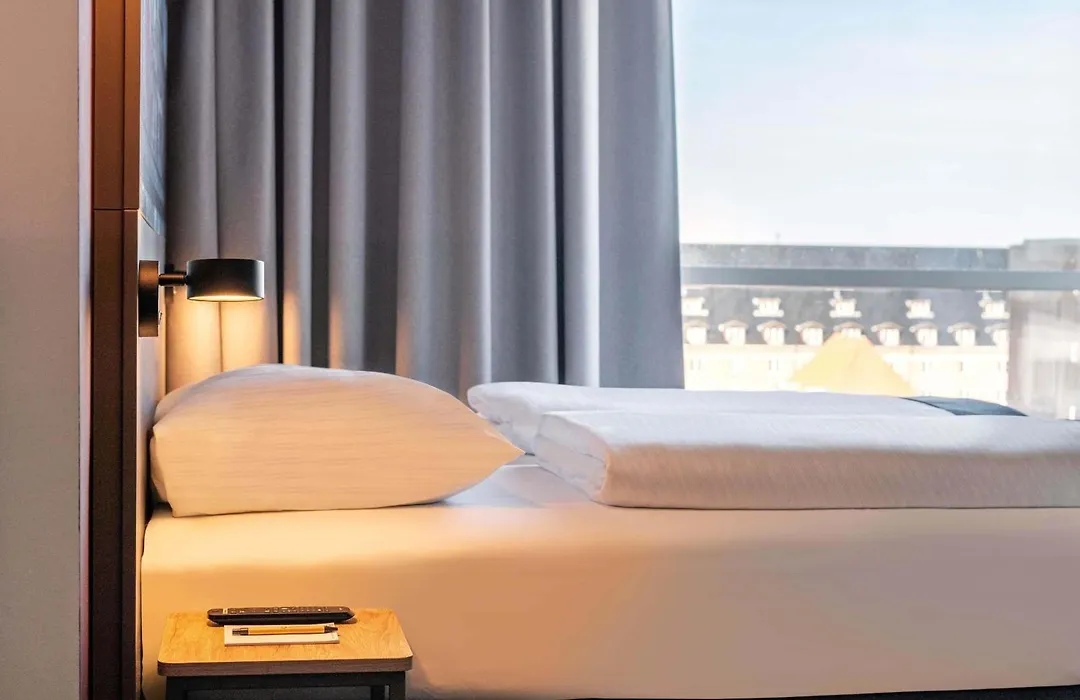 B&B Hotel Frankfurt-Airport-1