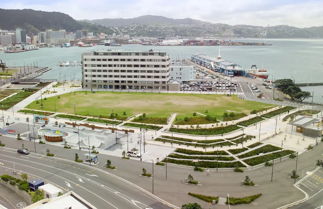 Bay Plaza Hotel-1