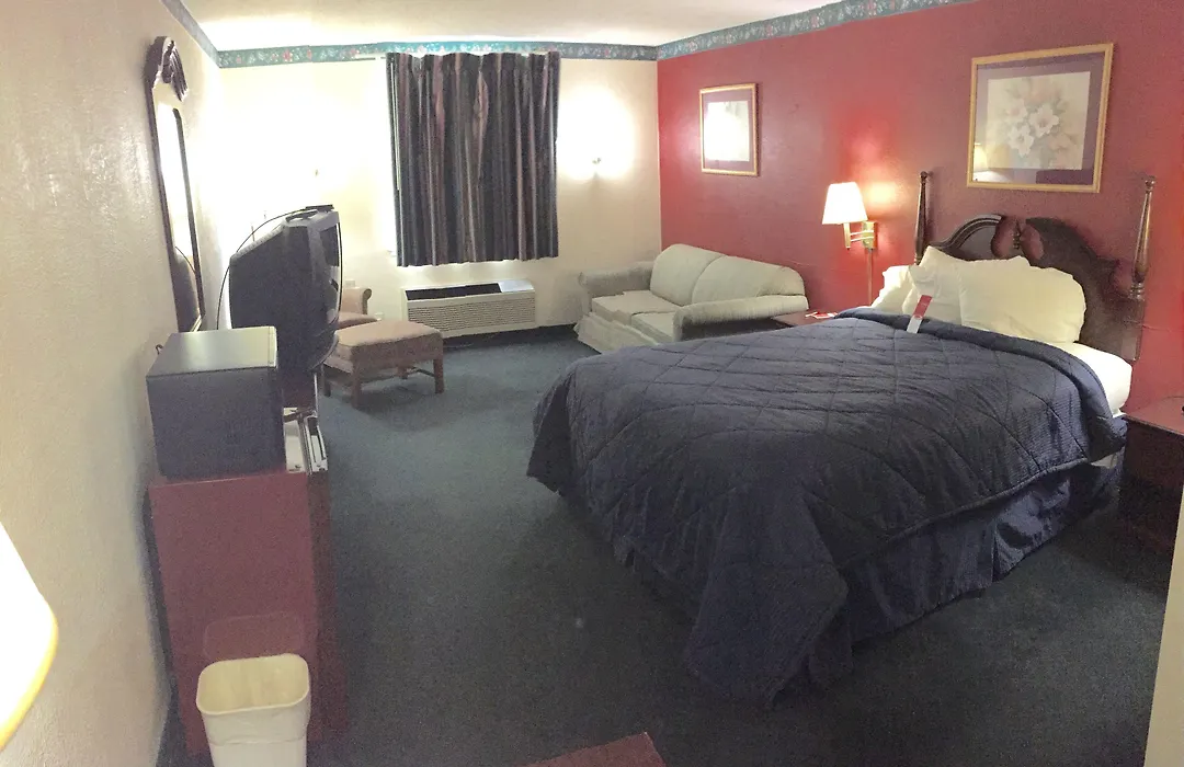 Econo Lodge Reading Airport-1