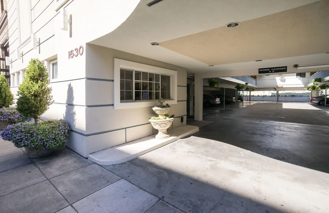 Nob Hill Motor Inn -Newly Updated Rooms!-1