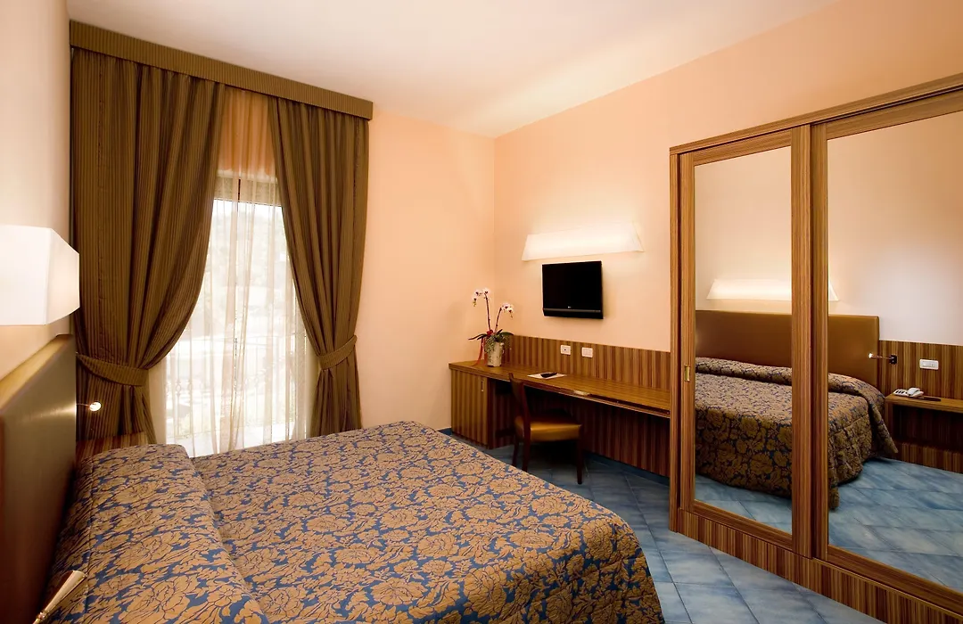 Grand Hotel Due Golfi-1