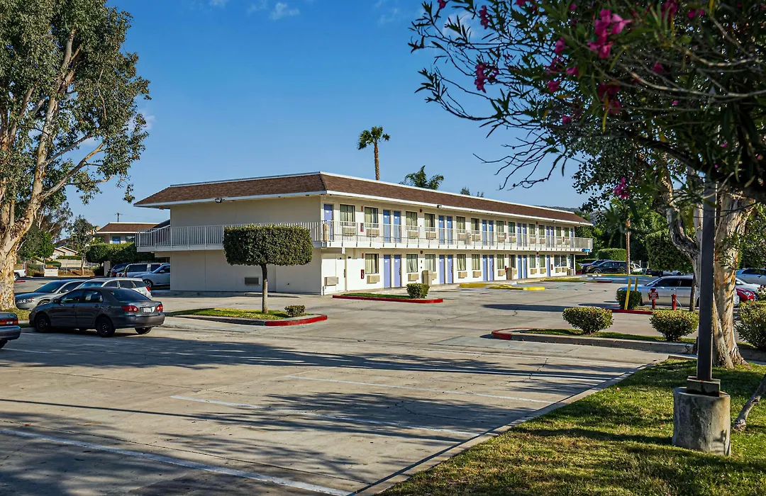 Motel 6-Temecula, Ca - Historic Old Town-1