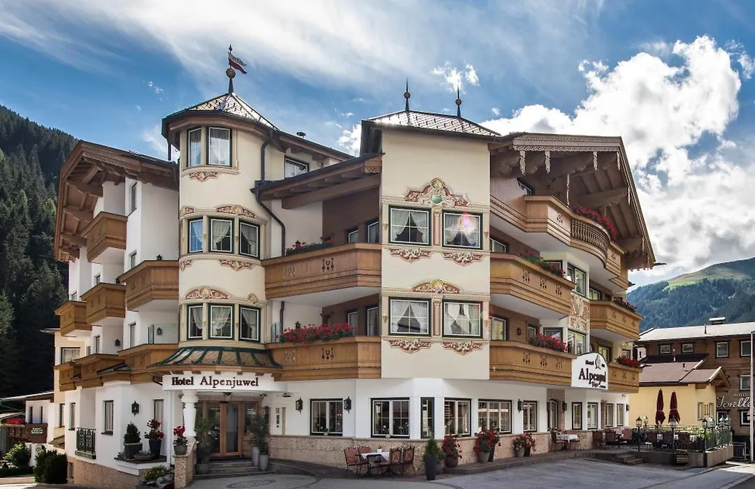 Hotel Alpenjuwel 4 Sterne Superior-1