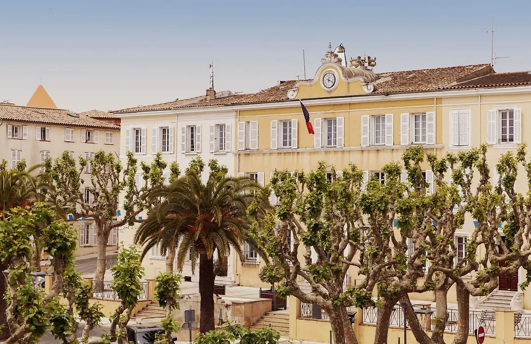 Coq Hôtel-1