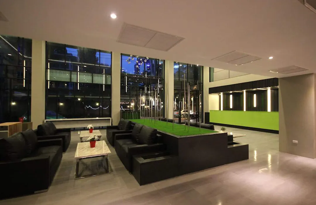 Season Five Hotel-1