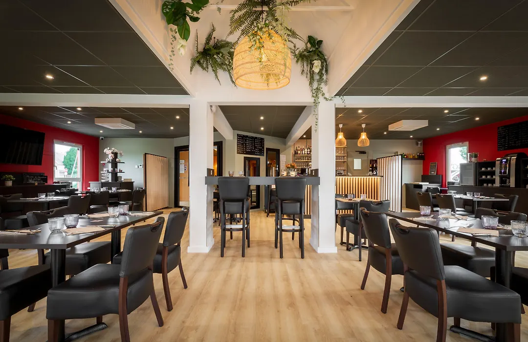 Zenith Hotel Caen-1