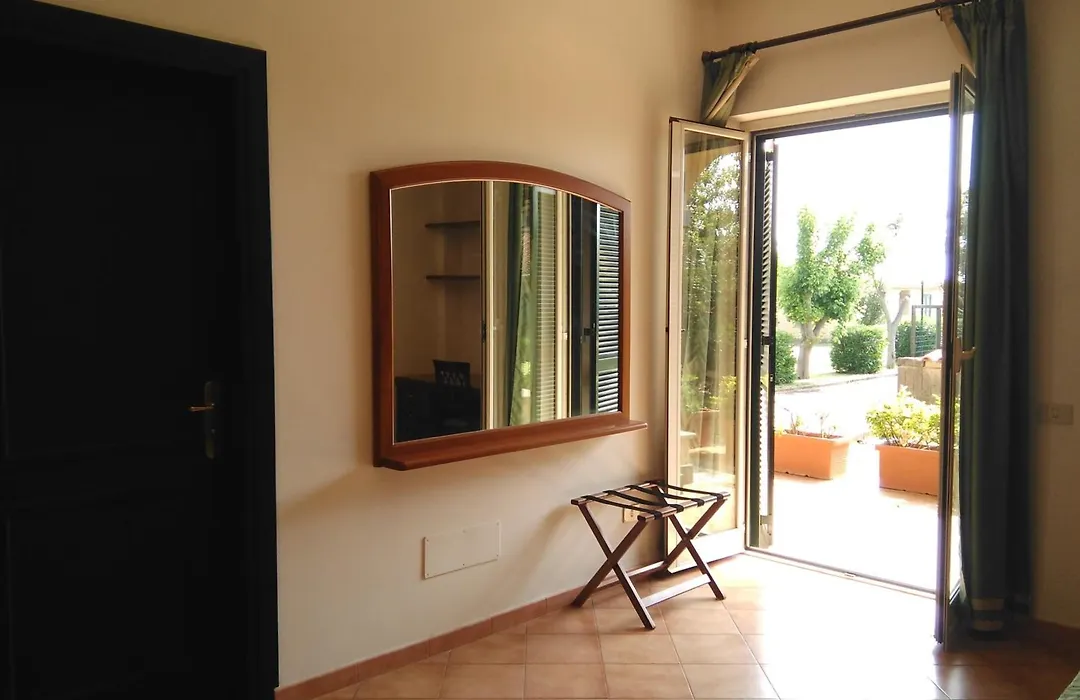 Hotel Baia Del Sole-1