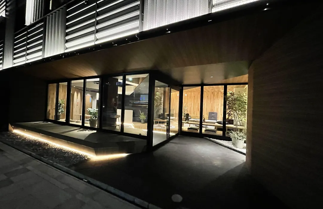R Hotel Namba-1