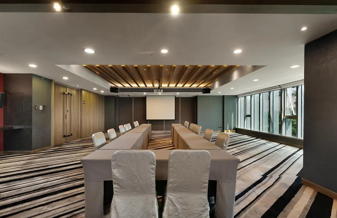 Rhombus Park Aura Chengdu Hotel-1