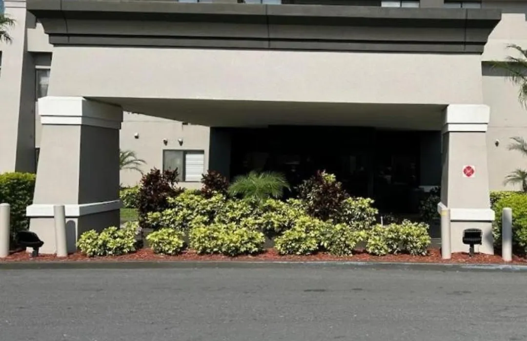 Baymont By Wyndham Orlando South-1