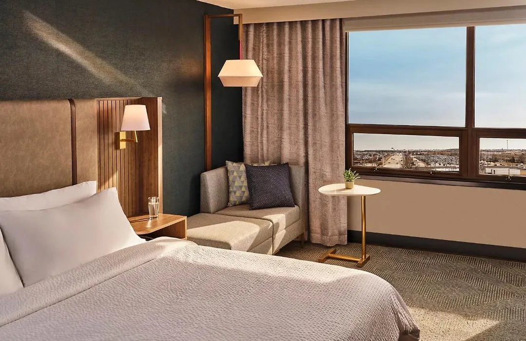 Holiday Inn & Suites Richmond West End, An Ihg Hotel-1