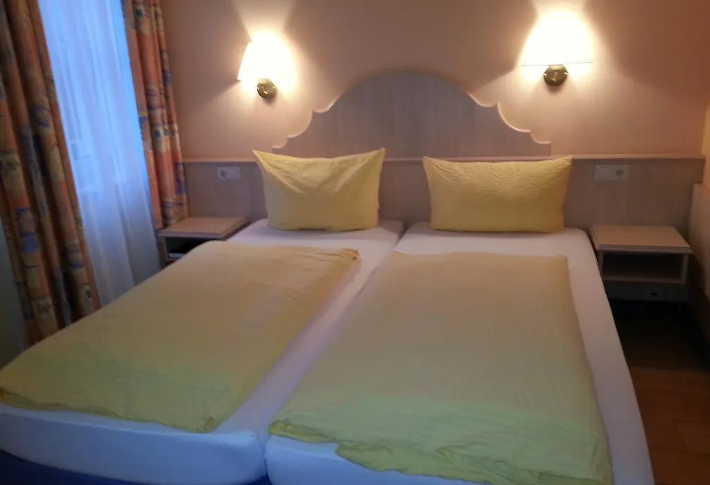 Hotel-Gasthof Krone-1