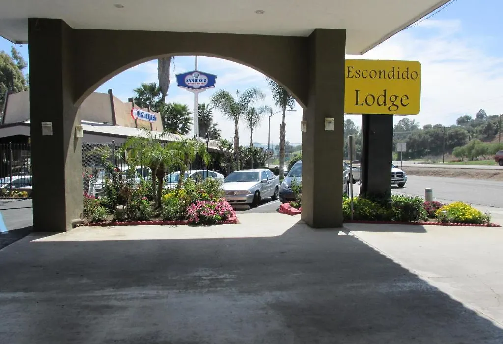 Escondido Lodge-1
