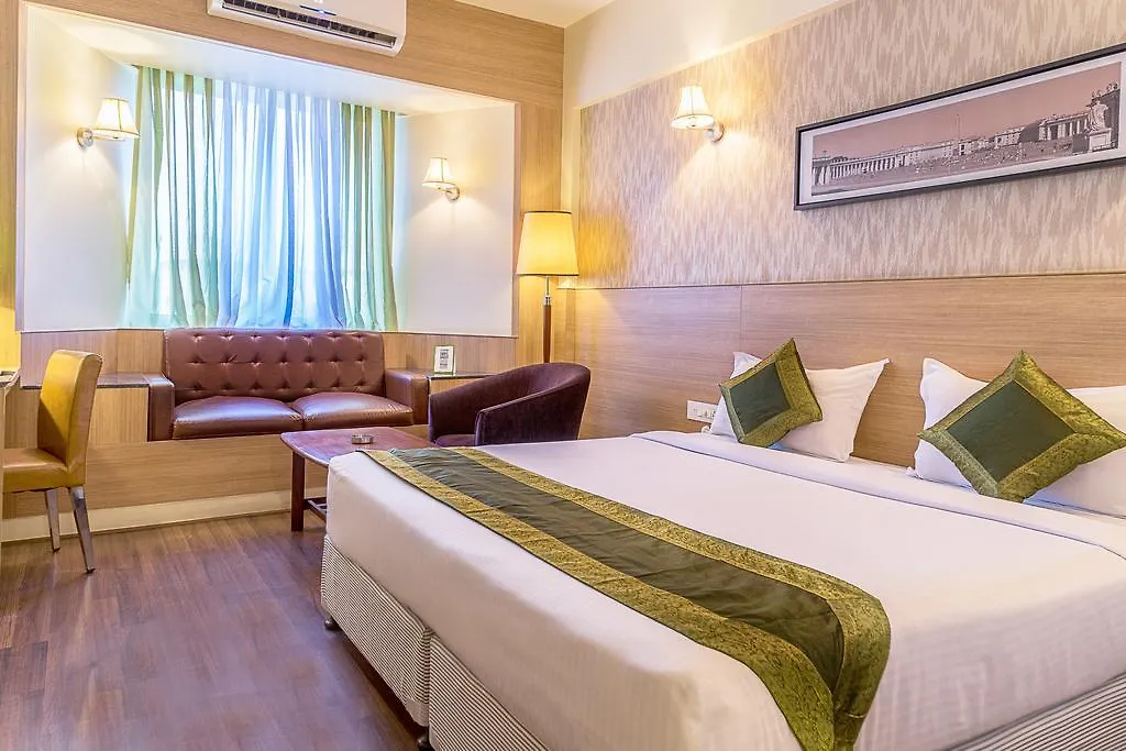 Treebo Premium Grand Emerald-1