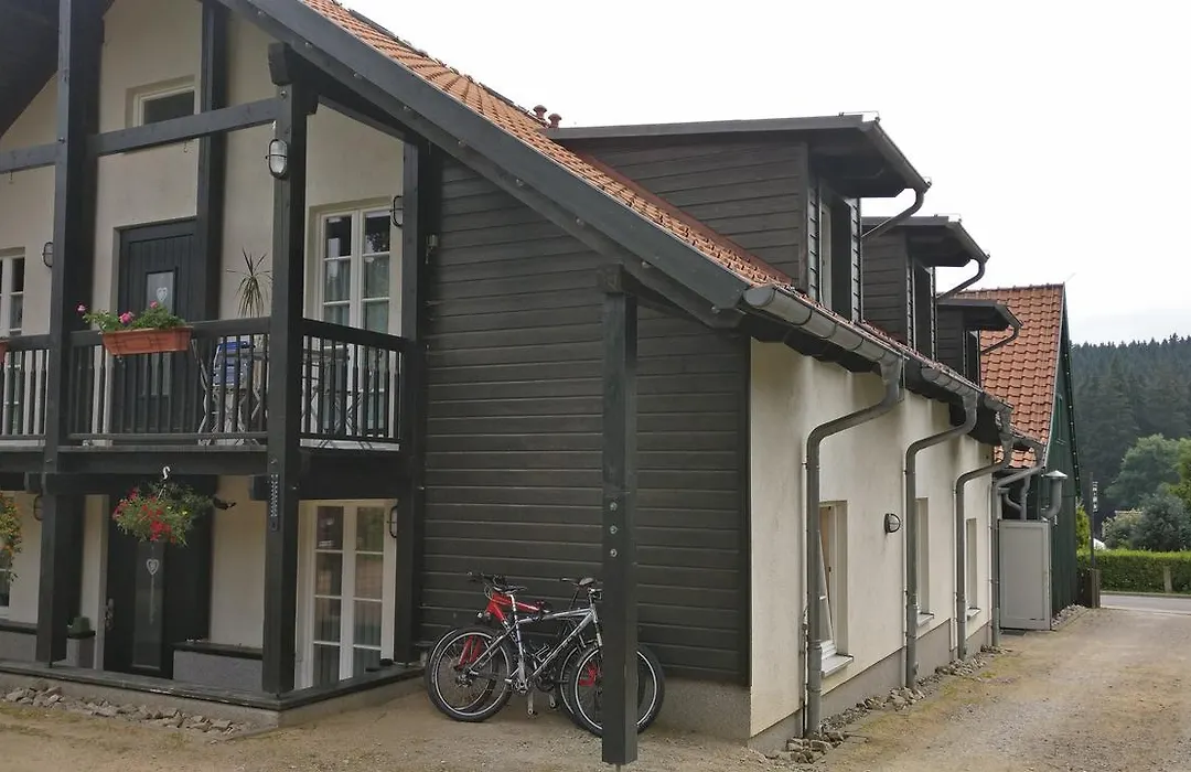 Hotel Garni Und Gaststaette Zum Holzfaeller-1