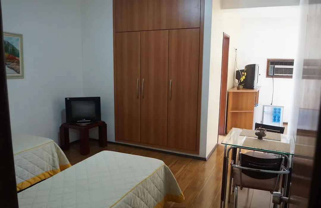 Rhud'S Hotel-1