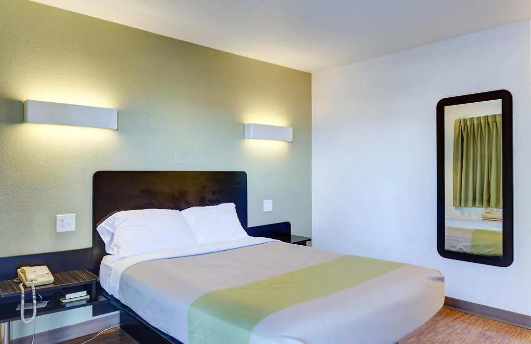 Americas Best Value Inn Bowling Green-1