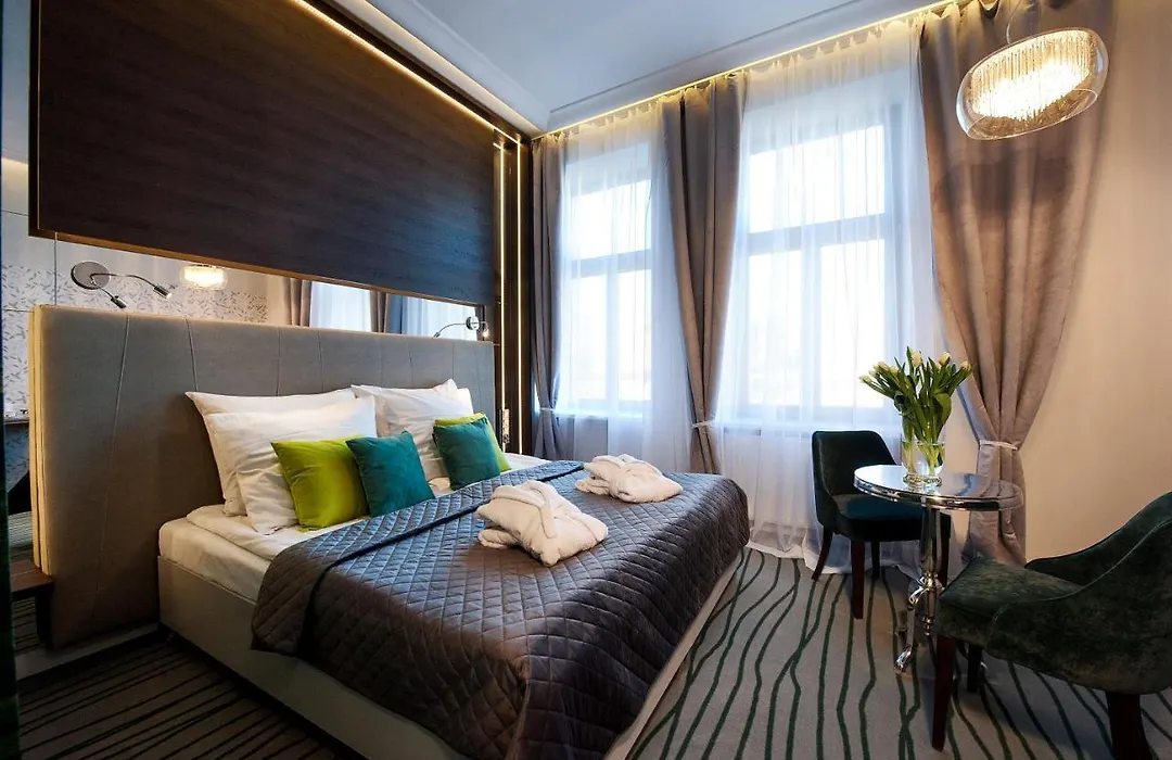 Plaza Boutique Hotel-1