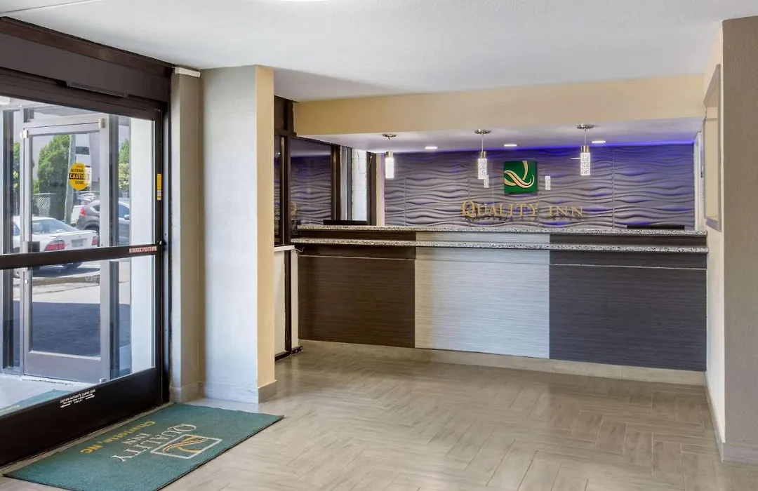 Quality Inn Airport-Near Uptown-1