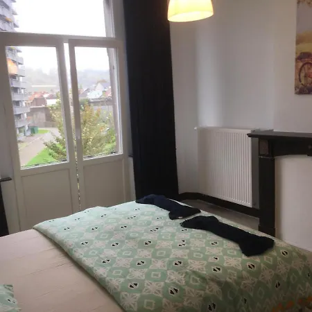Leonard Room-2