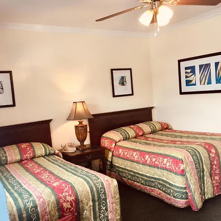 Los Feliz Hotel-2