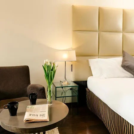 Cosmopolitan Hotel-3