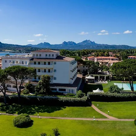 AHR Baja Hotel&Spa Cannigione-3