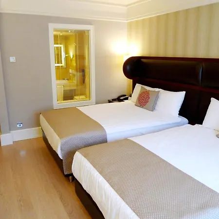 Titanic Comfort Sisli-3