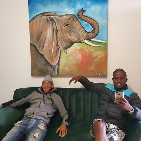 Bf Dlamini Guest House-3