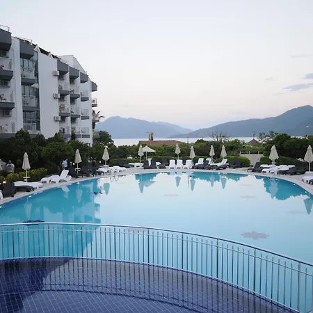 Luna Beach Deluxe Hotel-2