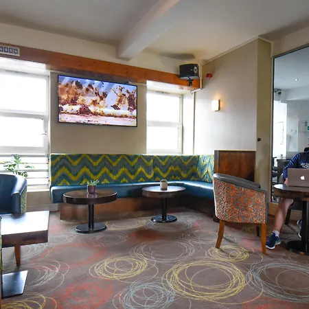 Kinlay Hostel Eyre Square - Best Hostel In Ireland 2025-2