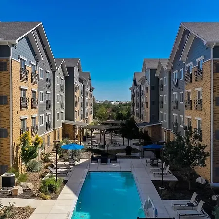 Waterwalk San Antonio At The Rim-2